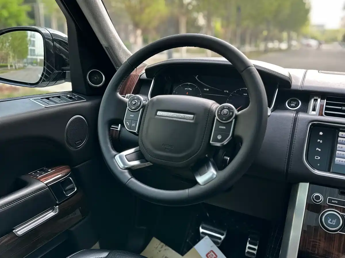 Land Rover Range Rover 2016 5.0 SC V8 AB Ultimate Autobiography LWB фото 10