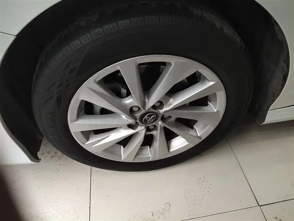 Toyota Camry 2021 2.0G Luxury Edition фото 23