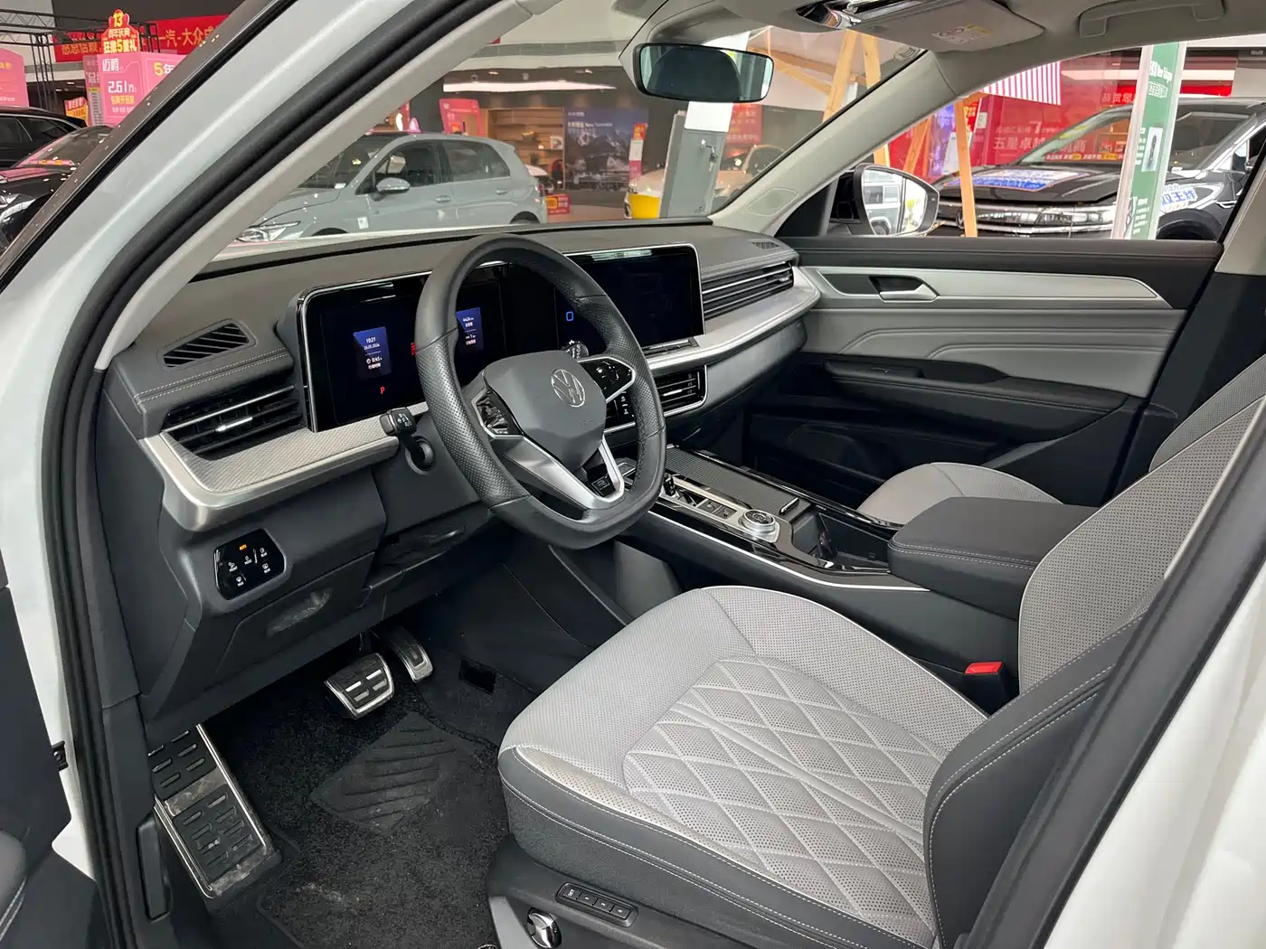 Volkswagen Talagon 2023 380TSI 4WD R-Line Touring Edition фото 3
