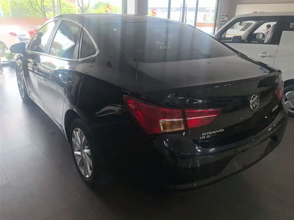Buick Verano 2015 Sedan 15S Automatic Progressive фото 5