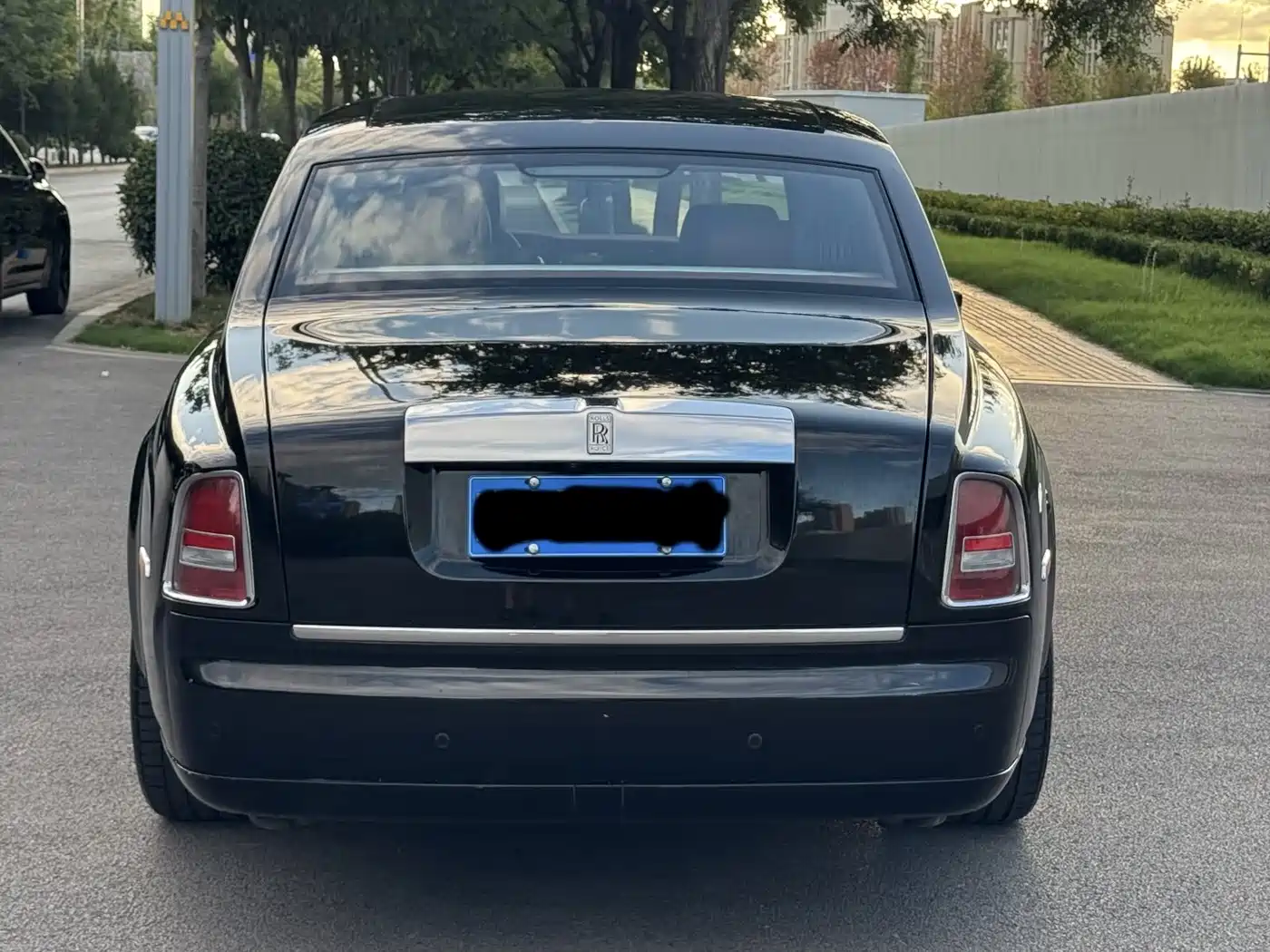 Фото 4 - Rolls-Royce Phantom