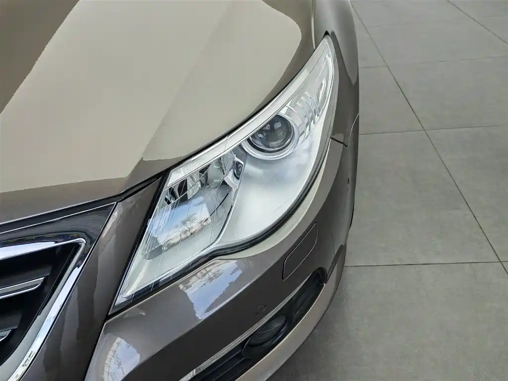 Volkswagen FAW-Volkswagen CC 2012 Model 2.0TSI Ultimate фото 7