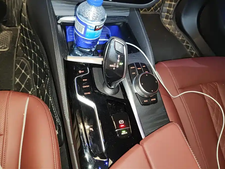 BMW 5 Series 2021 Facelift 530Li Leading M Sport Package фото 16