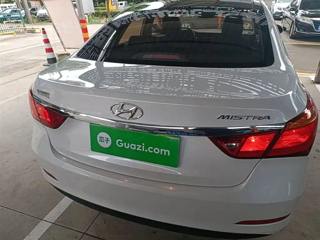 Hyundai Mistra 2014 1.8L Auto Smart GLS фото 6
