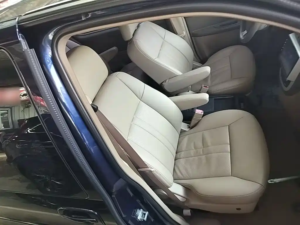 Buick GL8 2014 2.4L Classic Edition фото 25