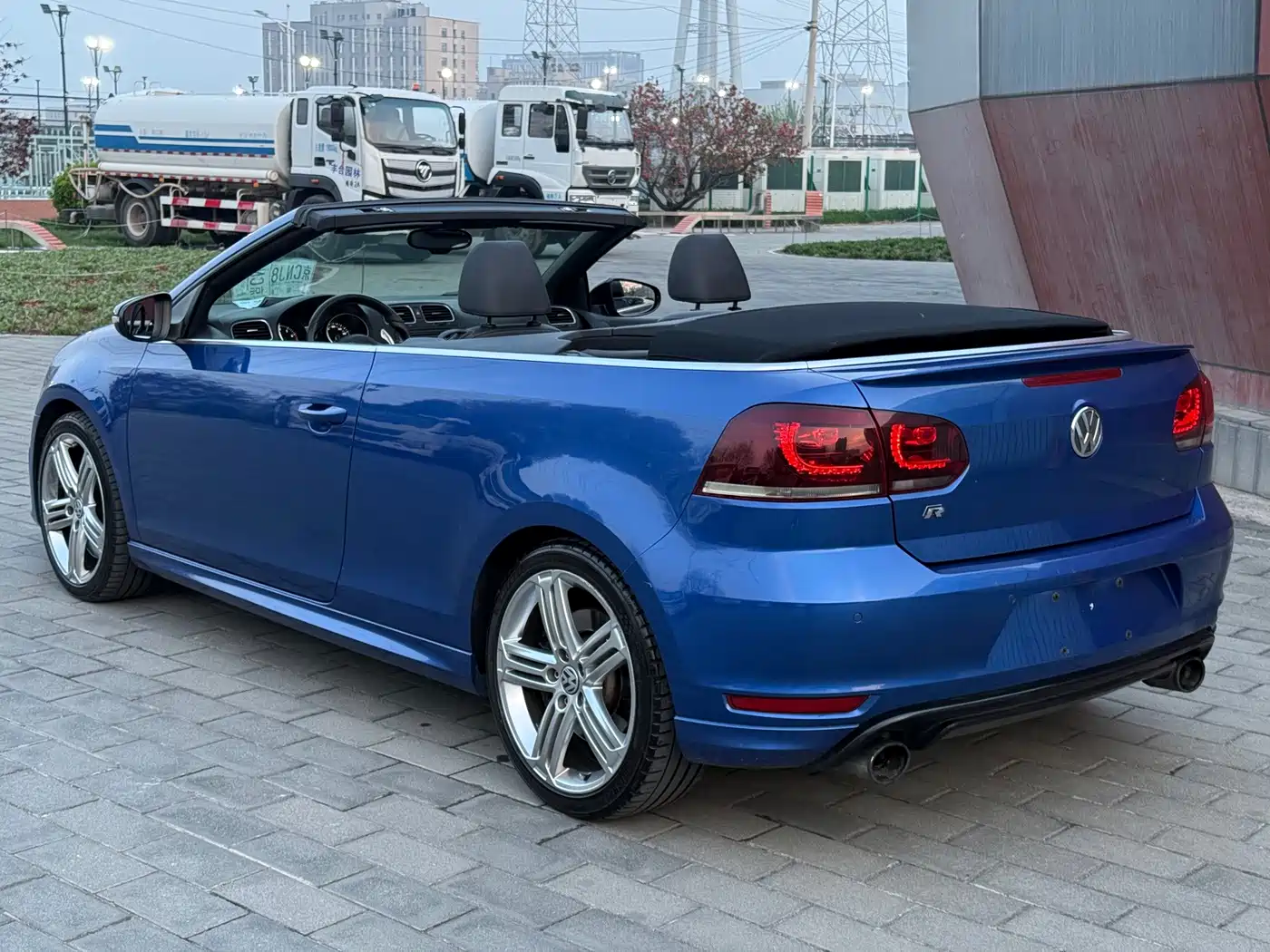 Photo 6 - Volkswagen Golf (Import)