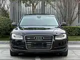 Фото 2 - Audi A8