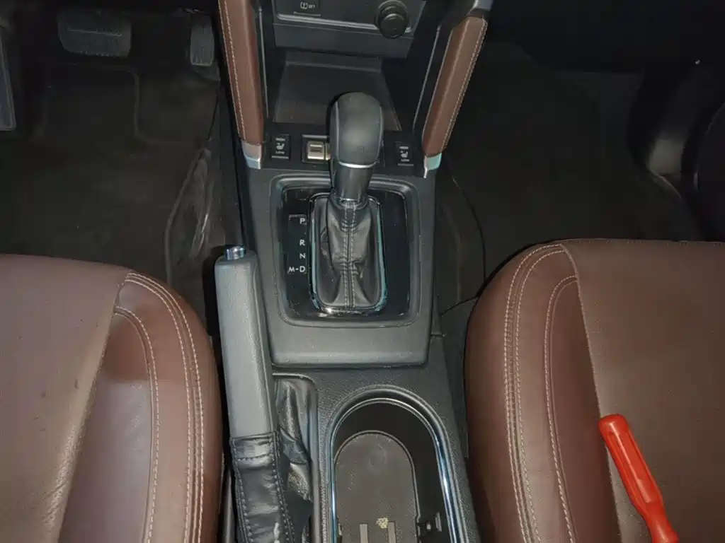 Subaru Forester 2017 2.5i Luxury Special Edition фото 14
