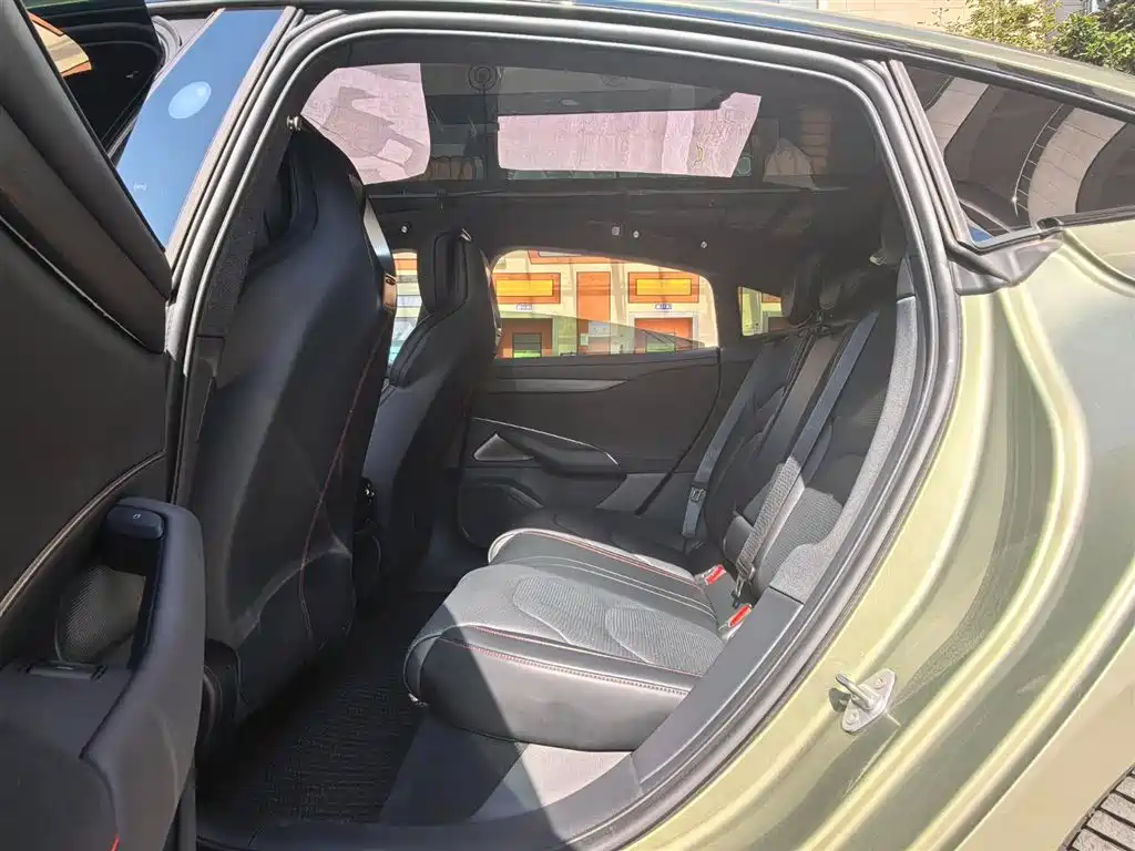 Xiaomi Auto Xiaomi SU7 2024 RWD Ultra Long Range Advanced Smart Driving Pro Edition фото 12