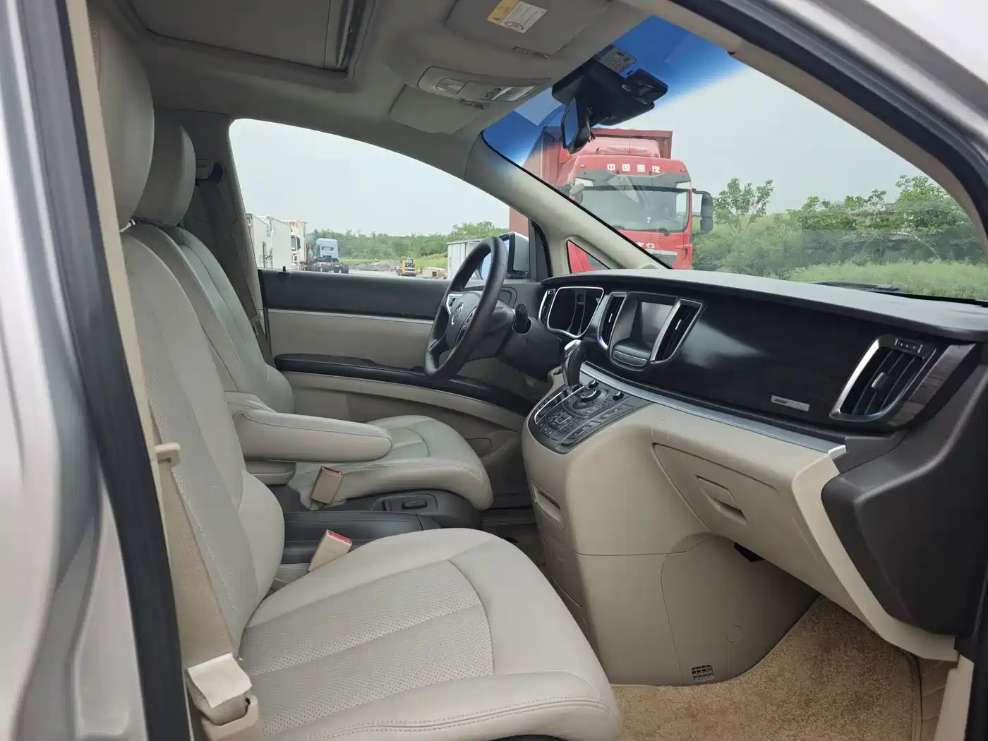 Buick GL8 2013 3.0L XT Luxury Business Flagship Edition фото 9