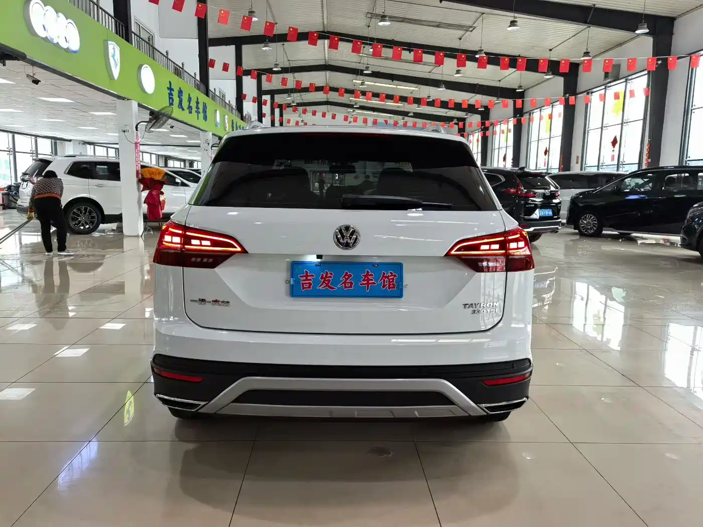 Volkswagen Tayron 2019 330TSI 2WD Luxury China VI фото 18