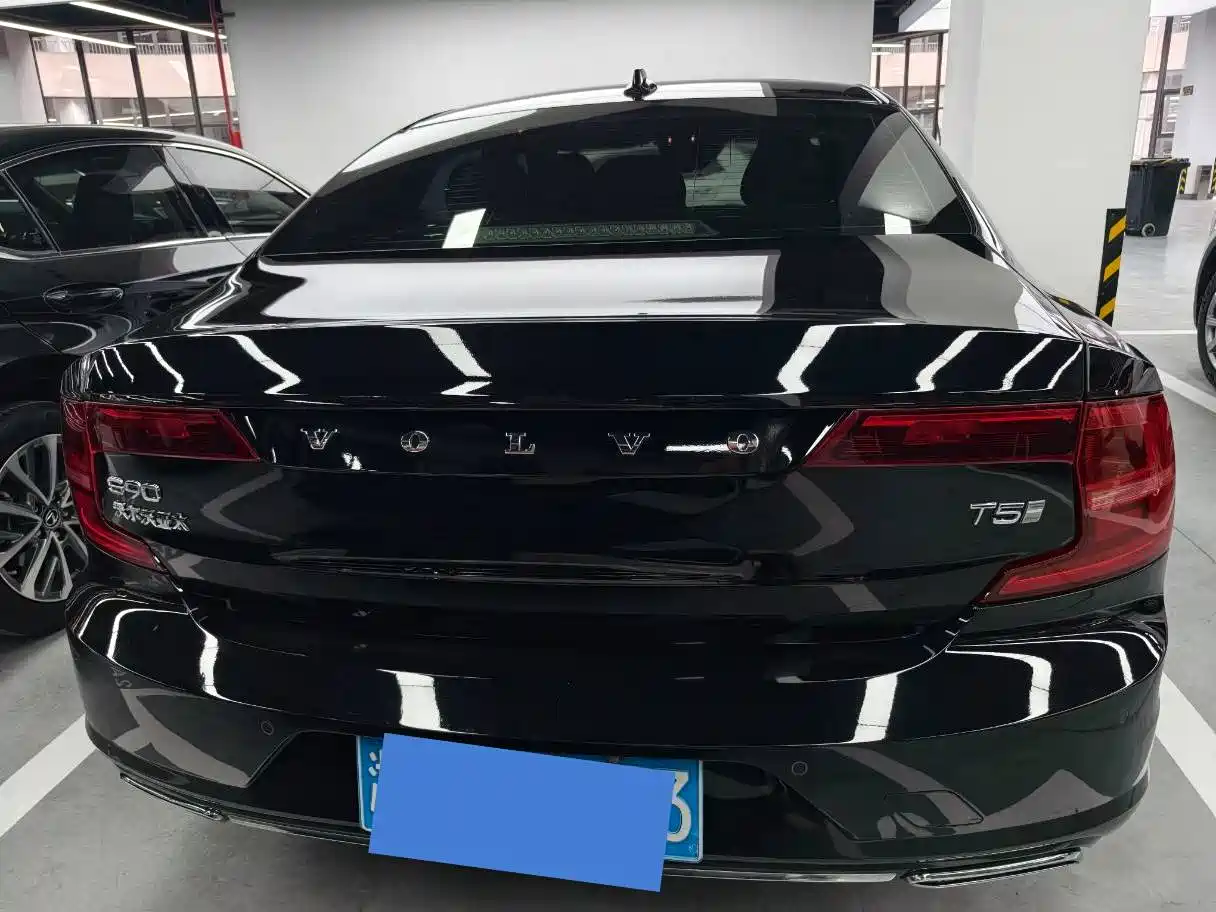 Volvo S90 2020 T5 Momentum Luxury Edition фото 10