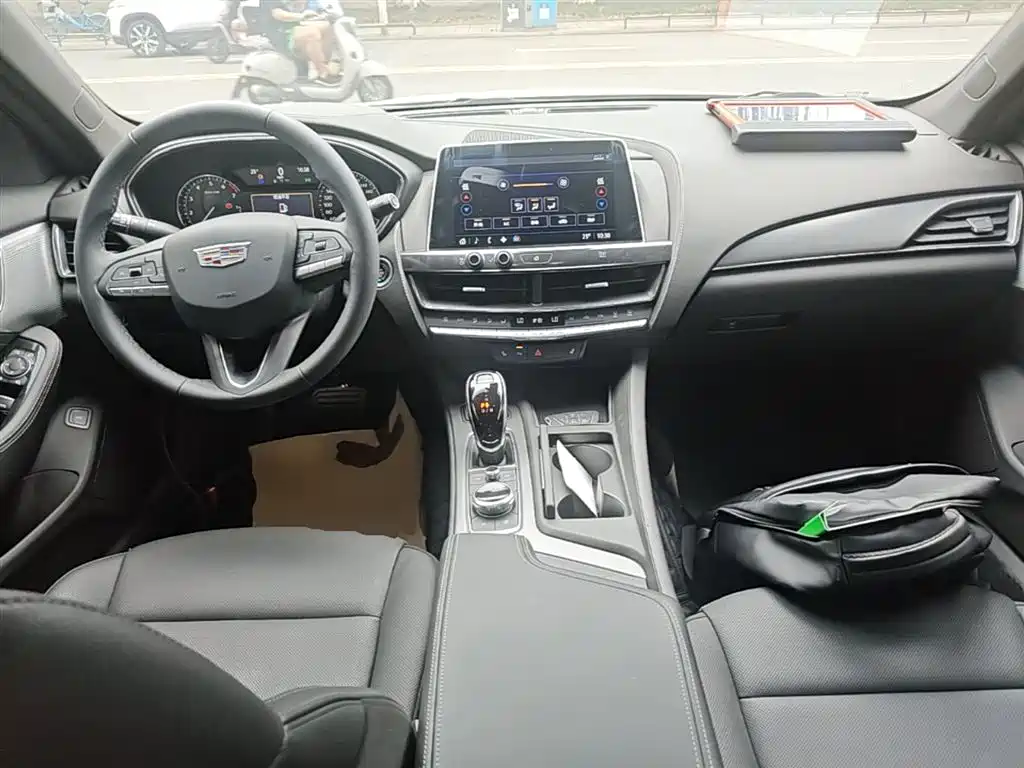 Cadillac CT5 2021 Facelift 28T Luxury Edition фото 10