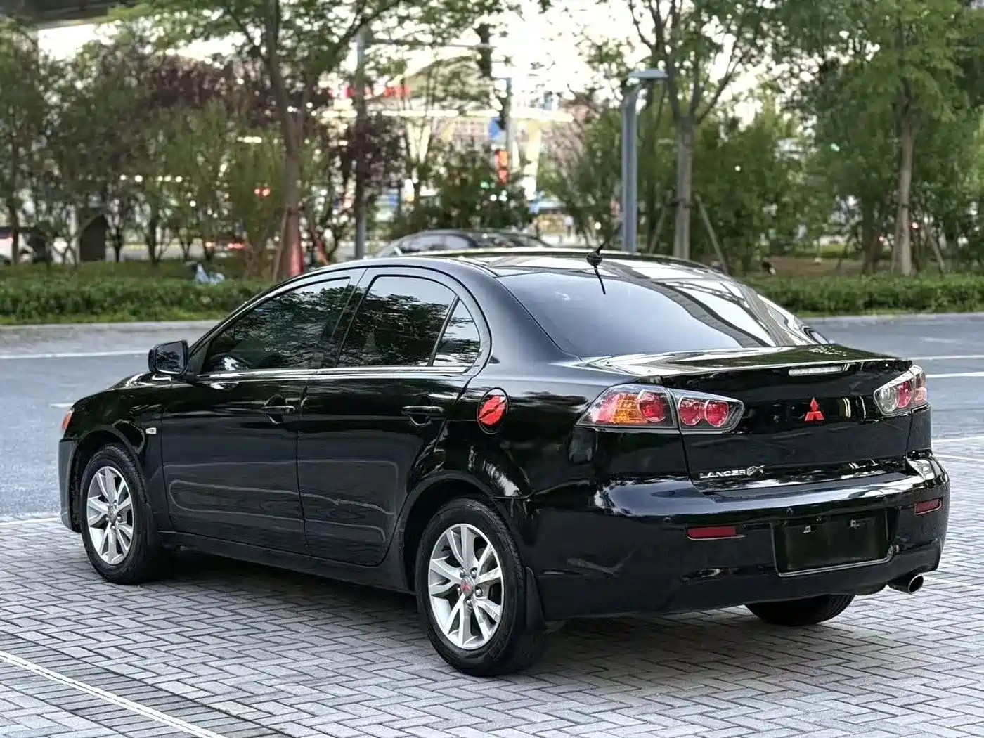 Mitsubishi Lancer EX 2011 Fashion Edition 1.8L CVT Comfort фото 6