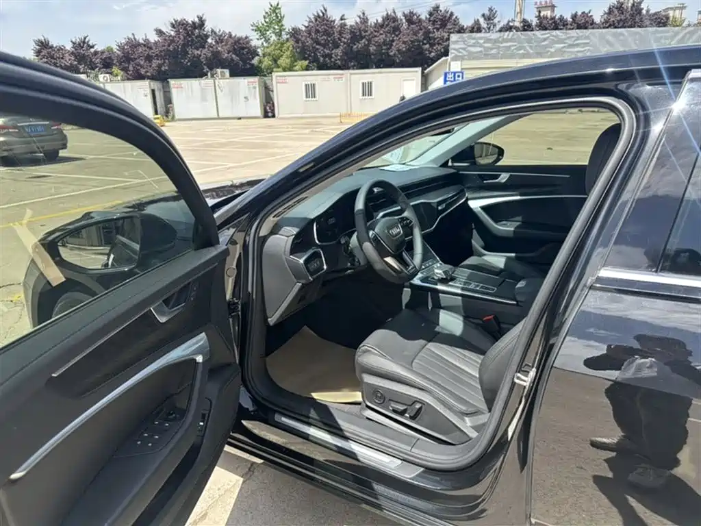 Audi A6L 2019 40 TFSI Luxury Elegance фото 16