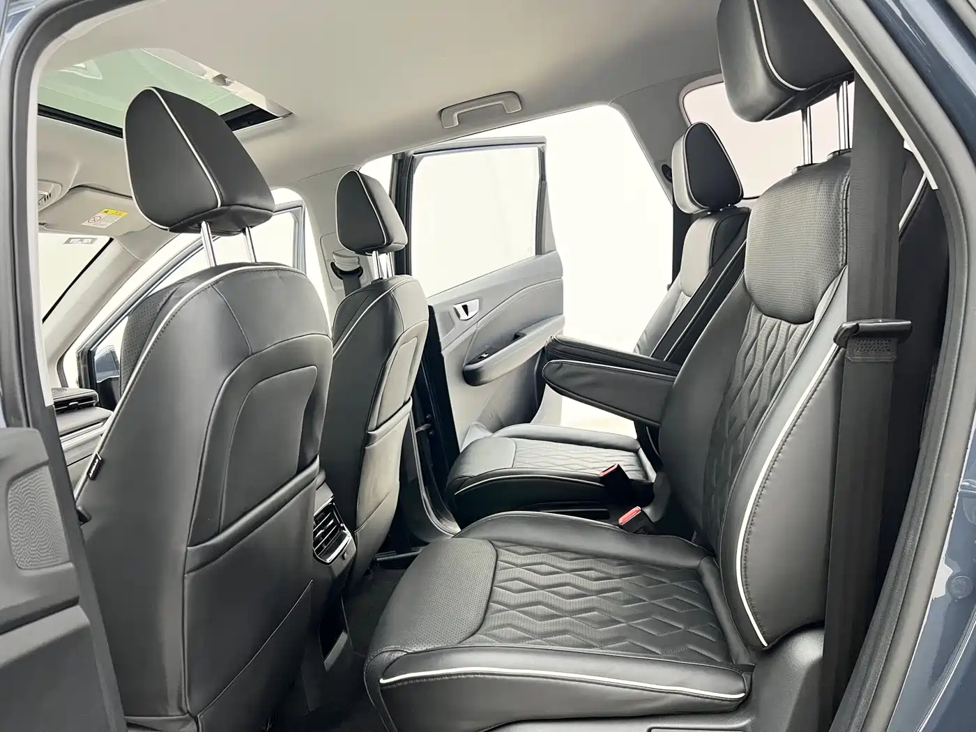 Wuling Motors Wuling Jiachen 2023 2022 1.5T CVT Exclusive Flagship Model