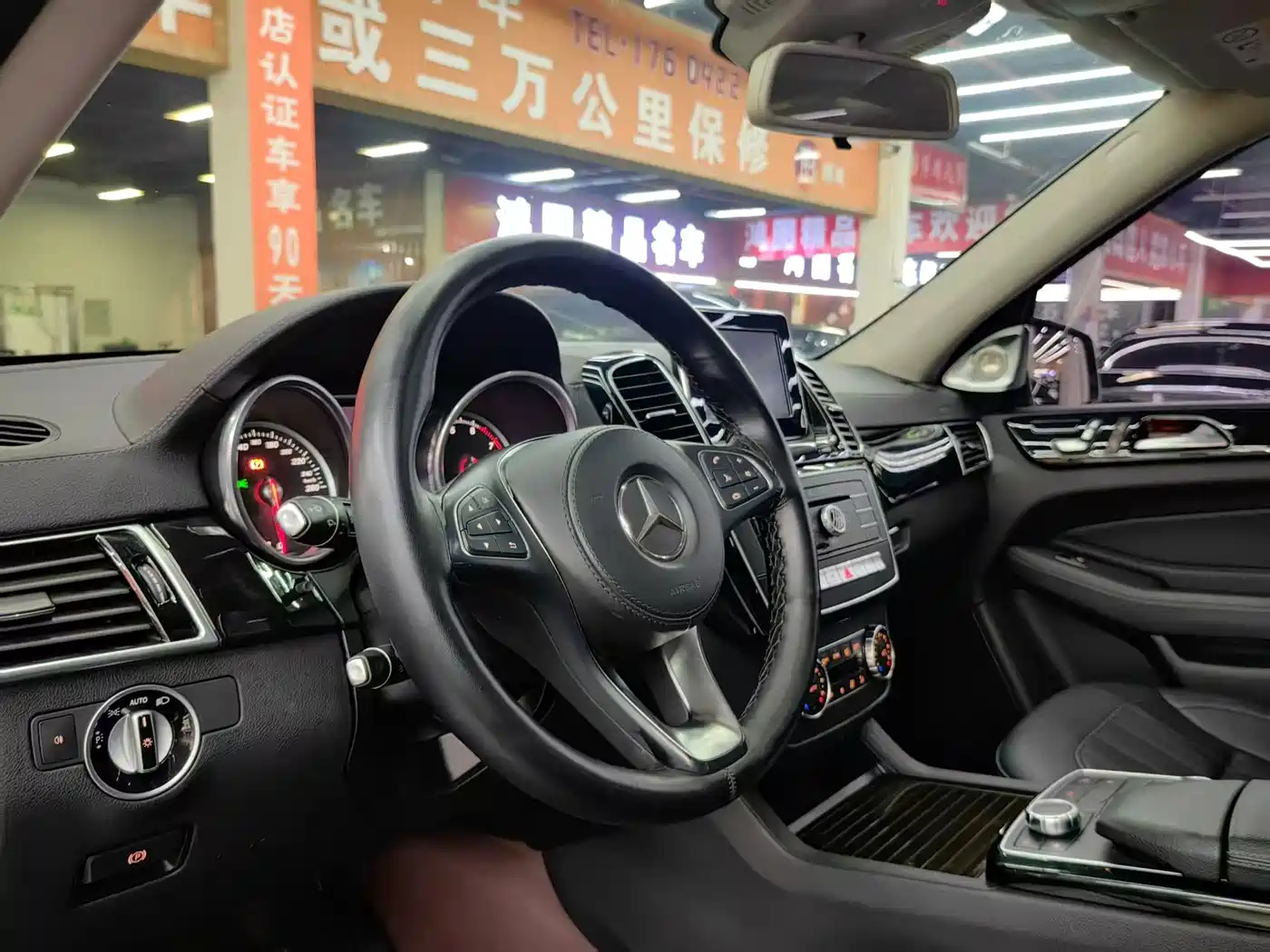 Mercedes-Benz GLS 2017 GLS 400 4MATIC Luxury фото 7