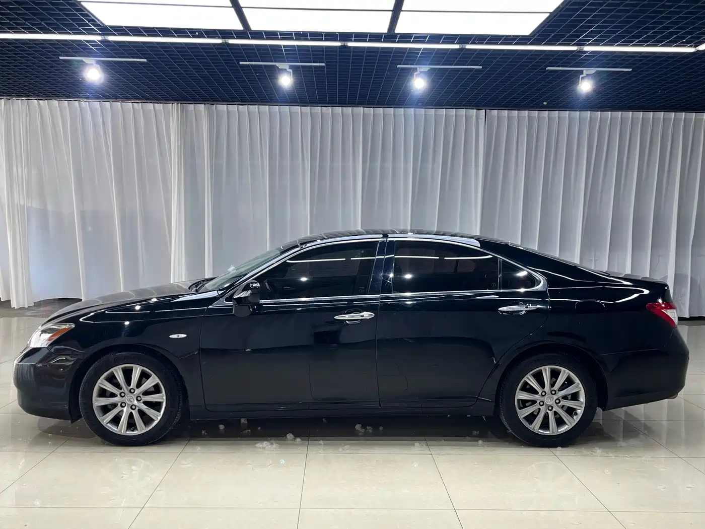 Lexus ES 2010 350 Luxury Edition фото 4