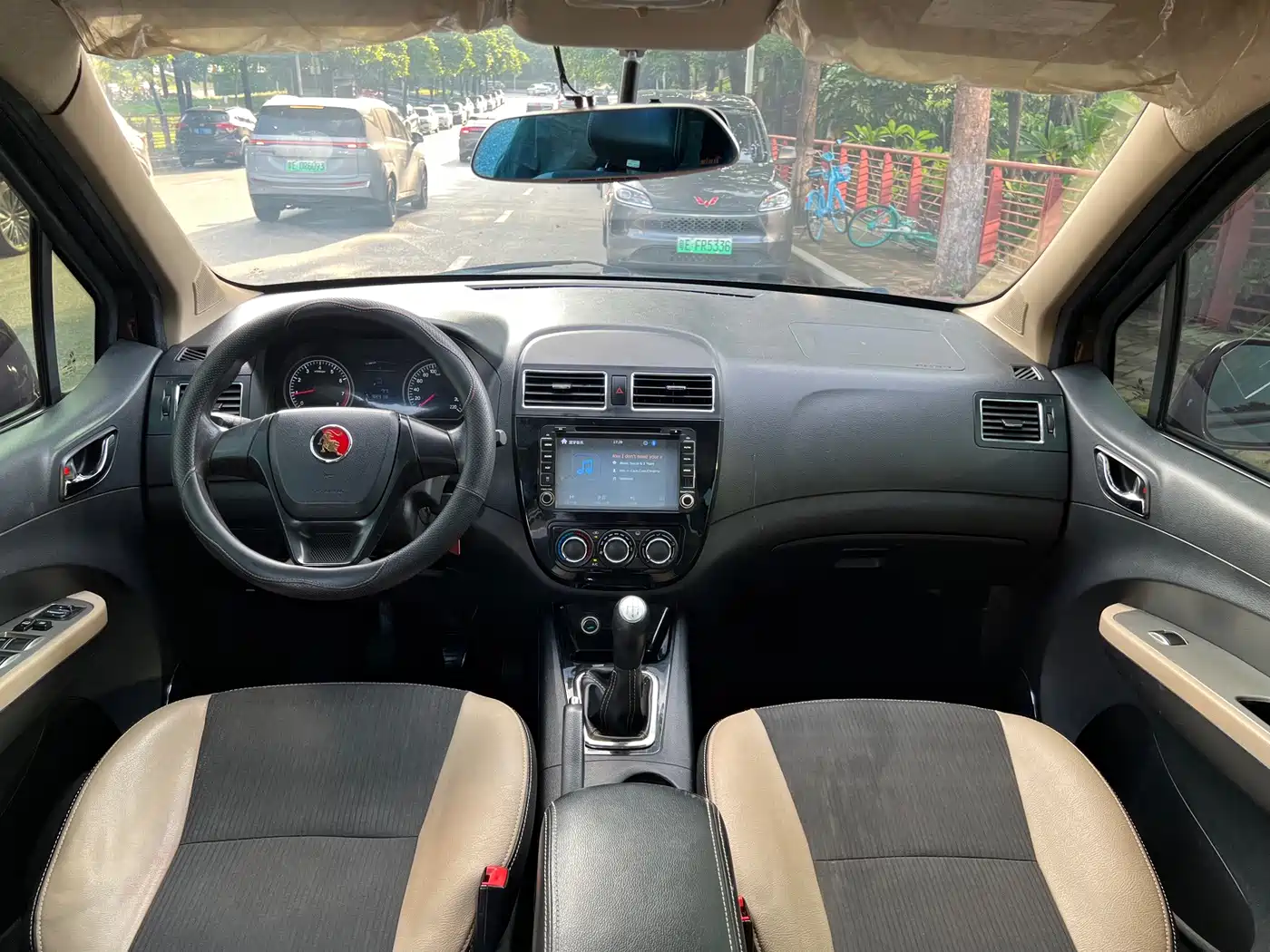 Dongfeng Fengxing Joyear X3 2015 2015 1.5L Comfort Model