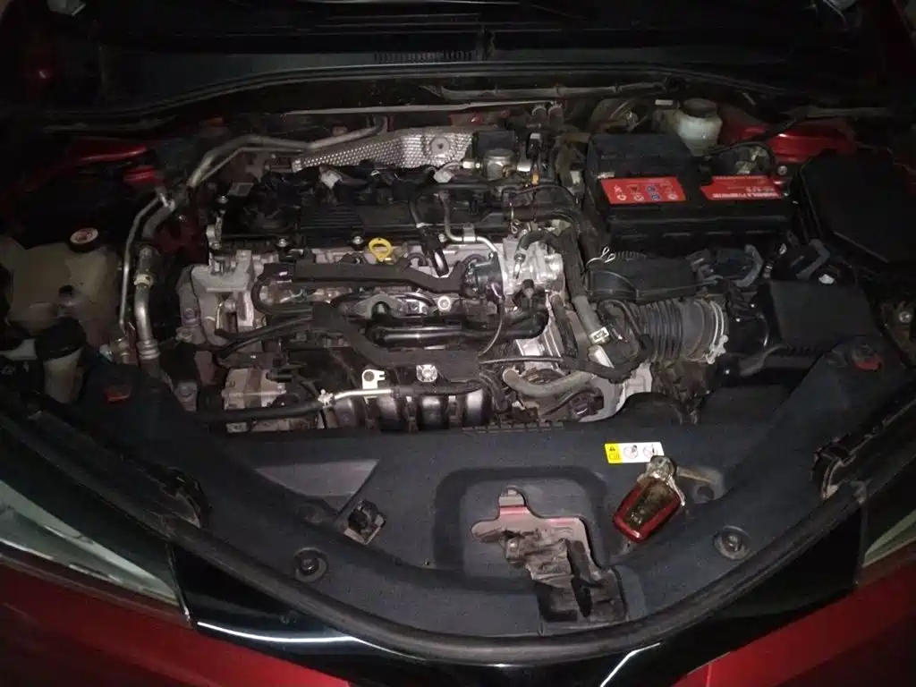 Toyota C-HR 2020 Model 2.0L Leading фото 11