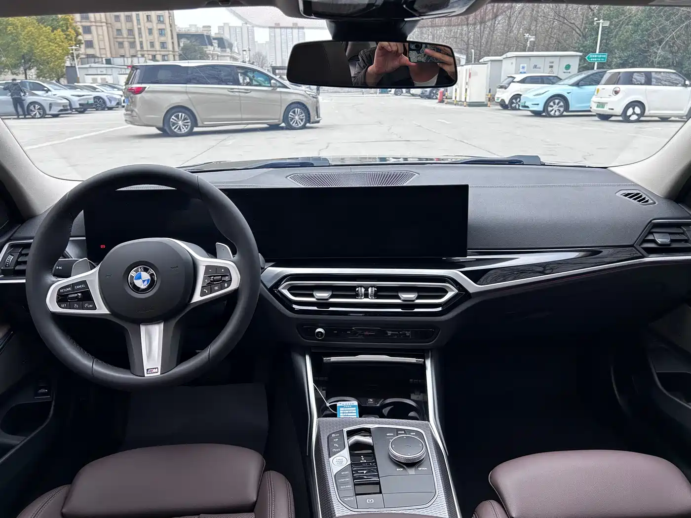 BMW 3 Series 2024 325Li M Sport Shadowline Package фото 5