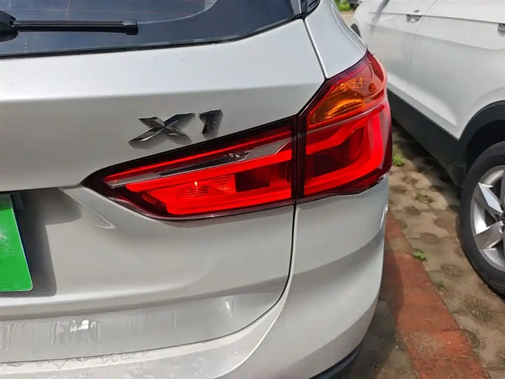 BMW X1 2016 xDrive20Li Luxury Model фото 8