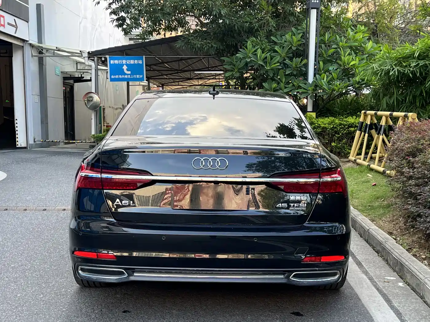 Audi A6L 2021 45 TFSI Exclusive Elegance фото 3