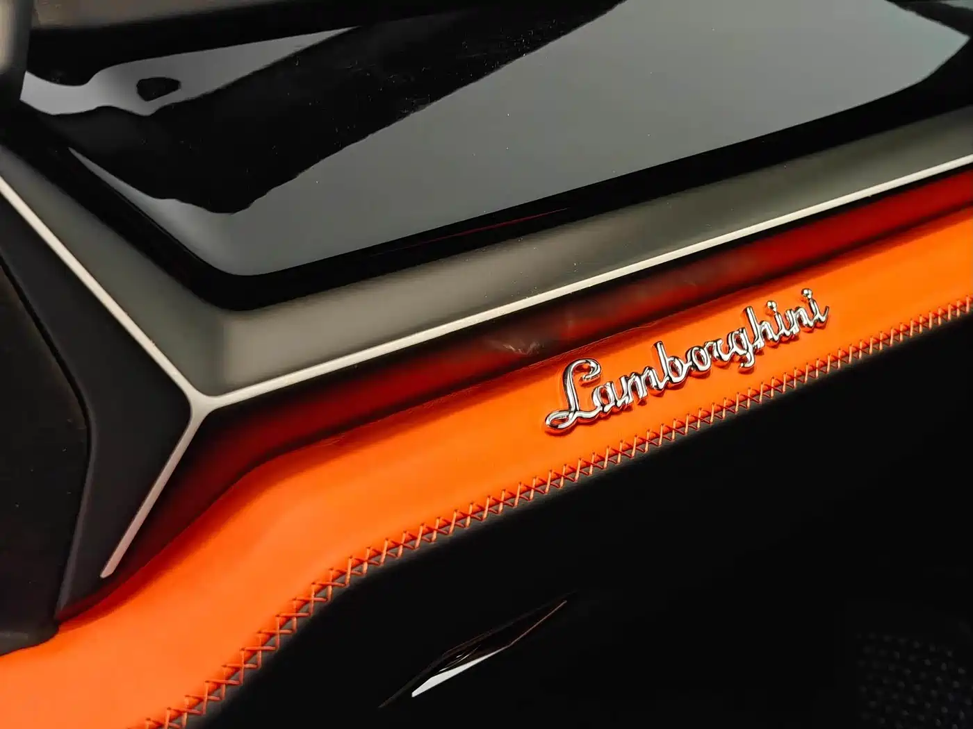 Lamborghini Urus SE 2025 4.0T Standard Edition фото 2