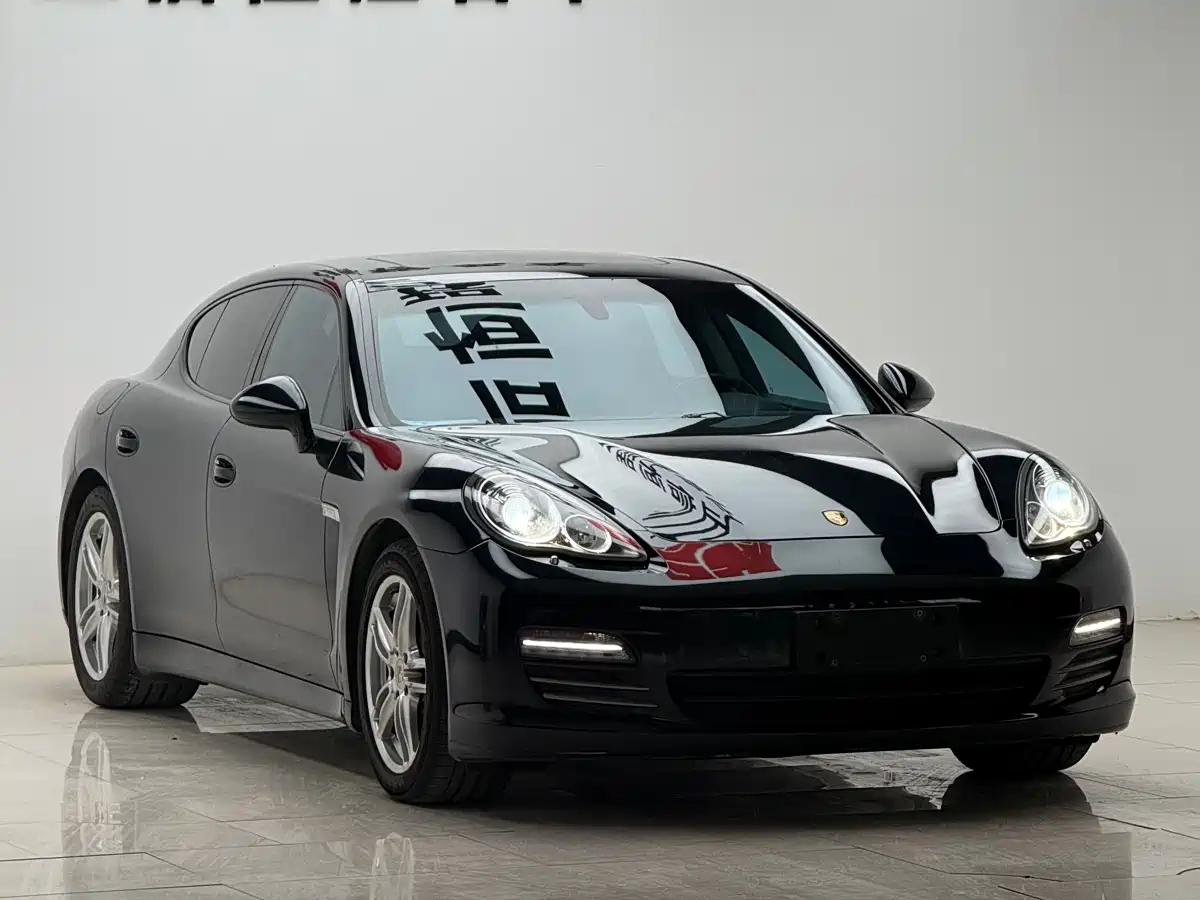 Porsche Panamera 2010 Panamera 4 3.6L фото 4