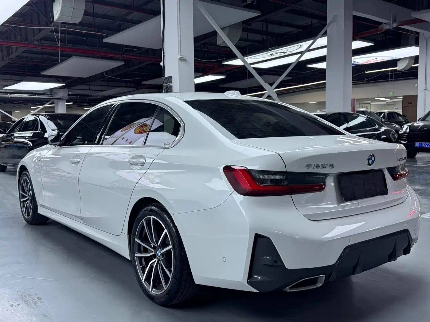 BMW 3 Series 2023 325Li M Sport Package фото 24