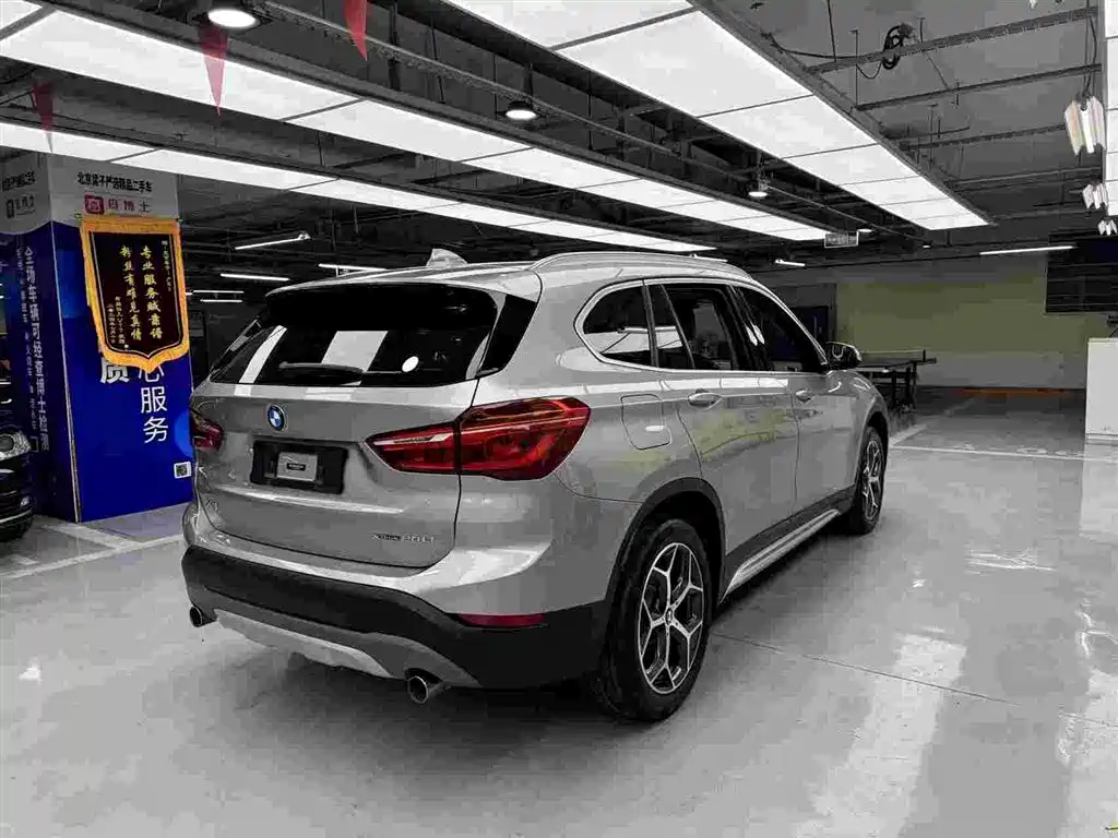 BMW X1 2019 xDrive20Li Premium Model фото 12