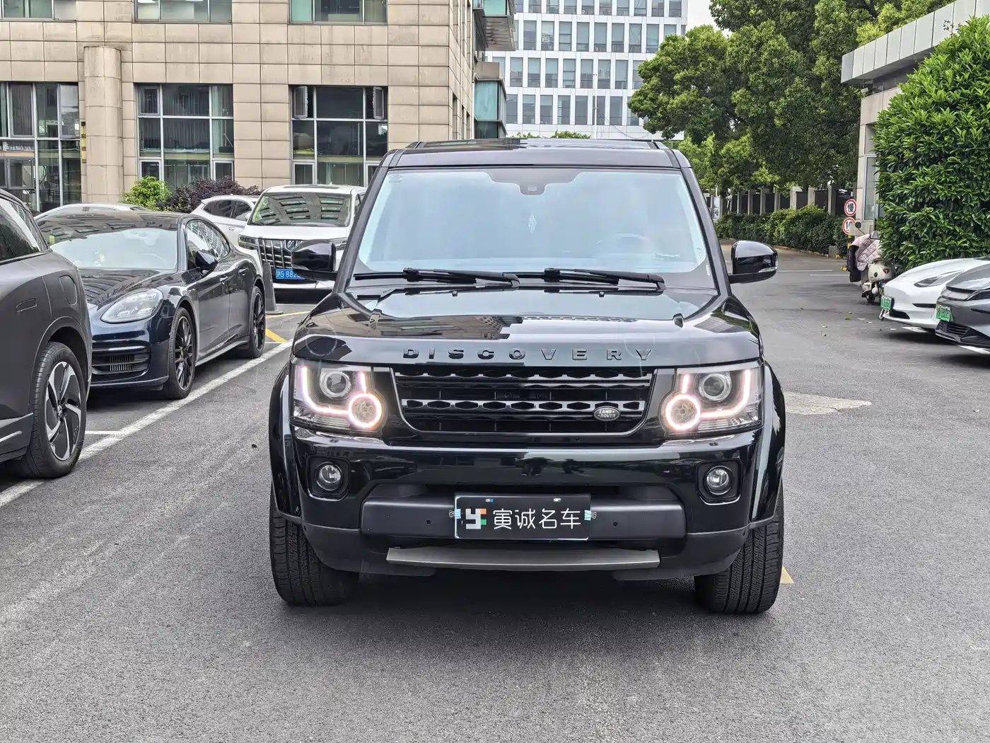 Land Rover Discovery 2016 3.0 SC V6 HSE фото 3