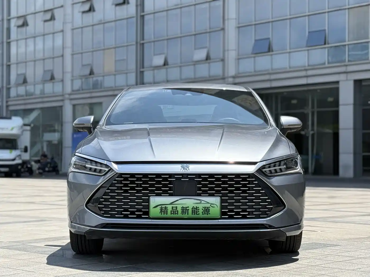 BYD Qin PLUS 2023 Champion Edition DM-i 120KM Excellence фото 2