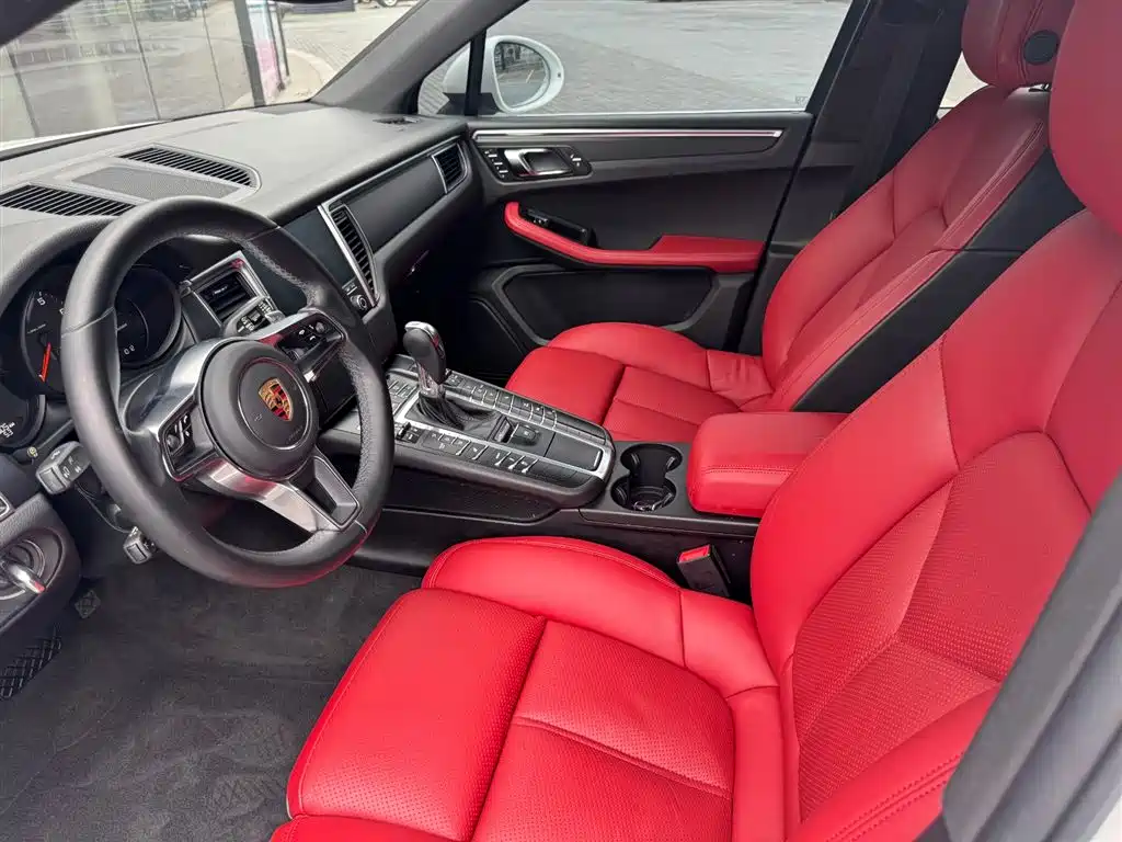 Porsche Macan 2017 Macan 2.0T фото 12