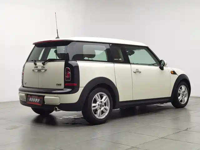 MINI CLUBMAN 2011 1.6L ONE — фото 2