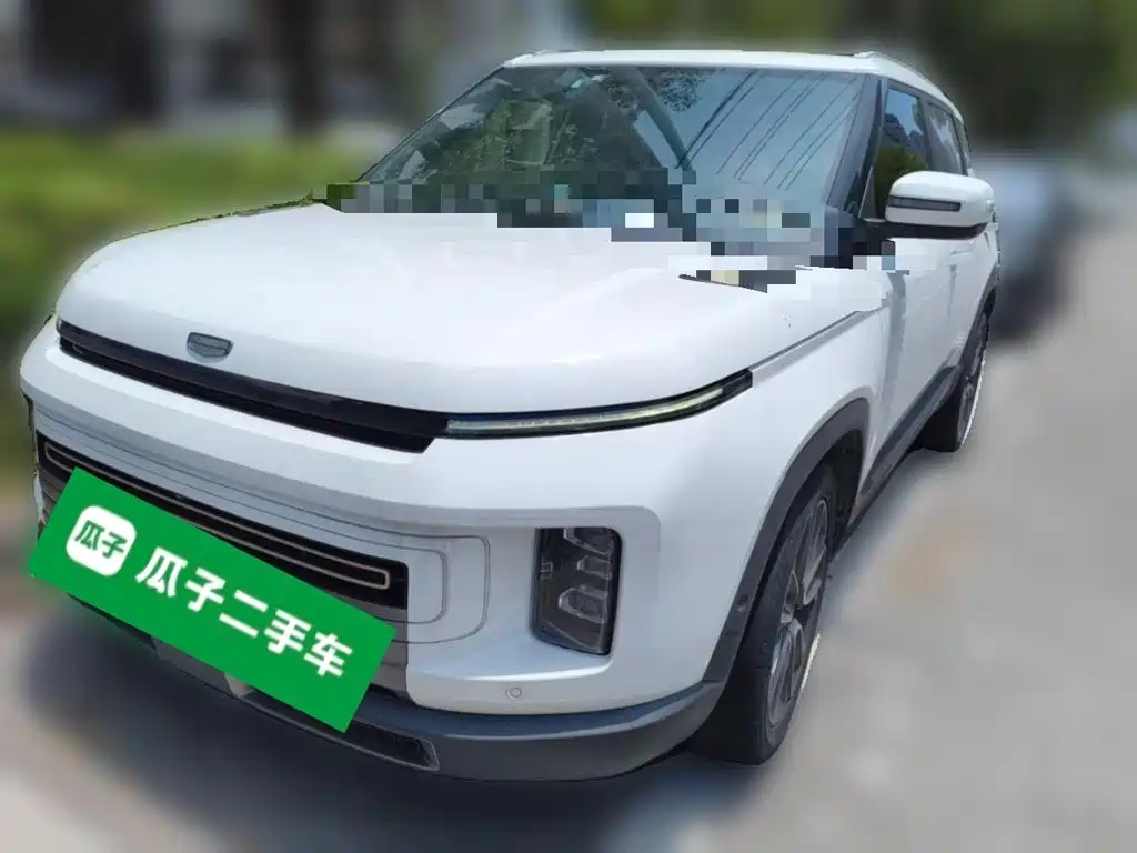 Фото 2 - Geely ICON