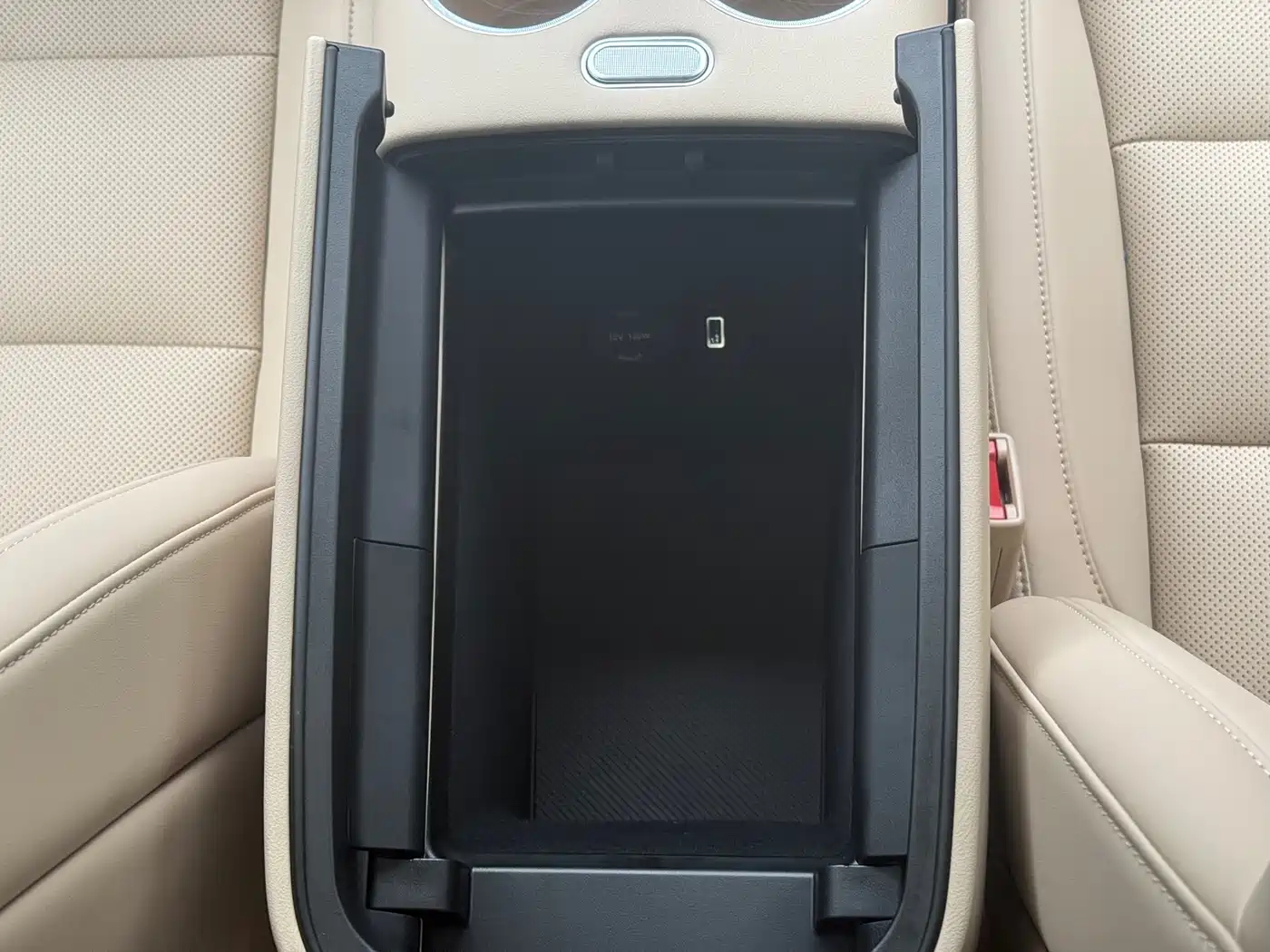 AITO Wenjie AITO M5 2025 Extended Range Ultra AWD фото 12