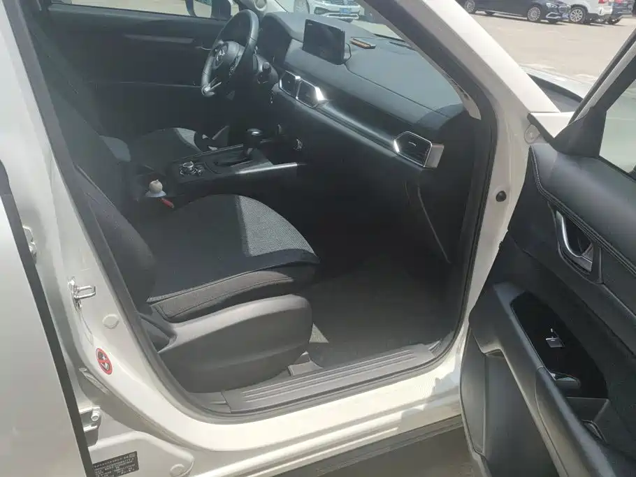 Фото 8 - Mazda CX-5