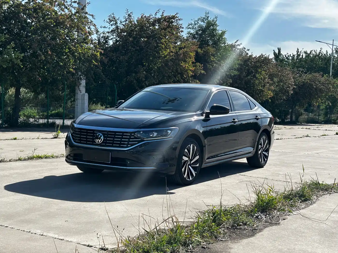 Volkswagen Passat 2022 330TSI Elite Edition фото 3