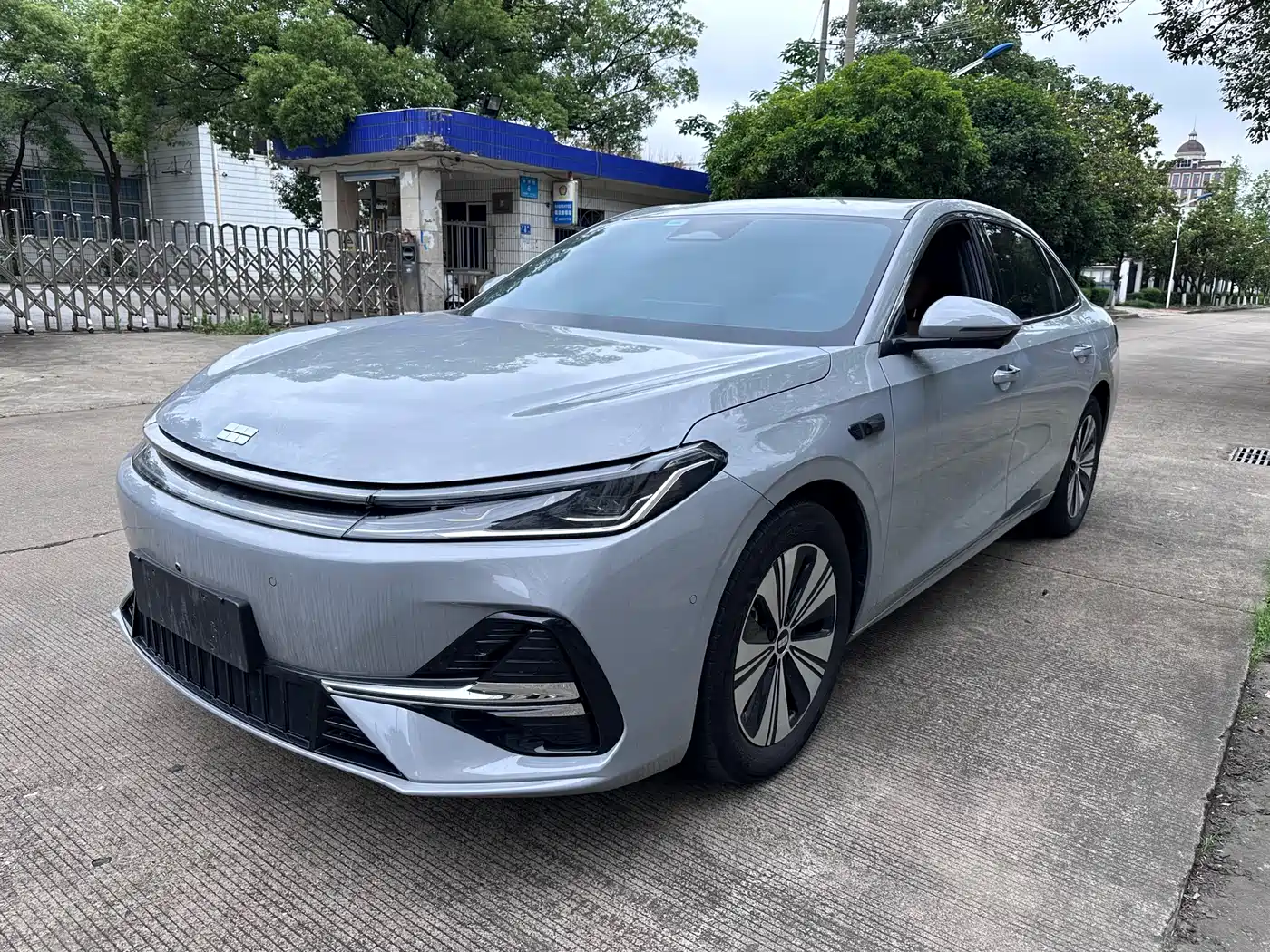 Geely Galaxy Galaxy A7 2025 EM-i 70km Luxury Edition