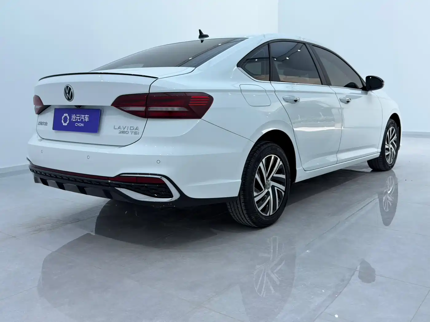 Volkswagen Lavida 2023 280TSI DSG Starlight Comfort Edition фото 6
