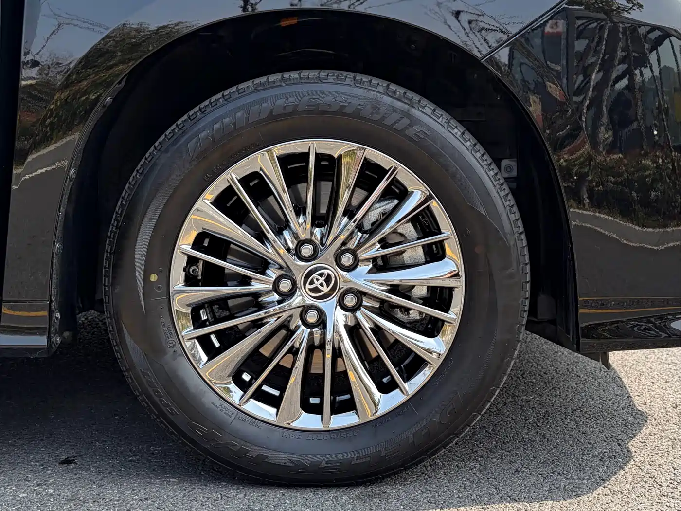 Toyota Alphard 2021 Hybrid 2.5L Ultimate фото 21