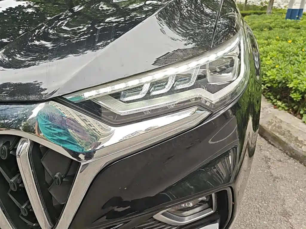 Hongqi HS5 2022 Facelift 2.0T Smart Flag Enjoyment Edition фото 24