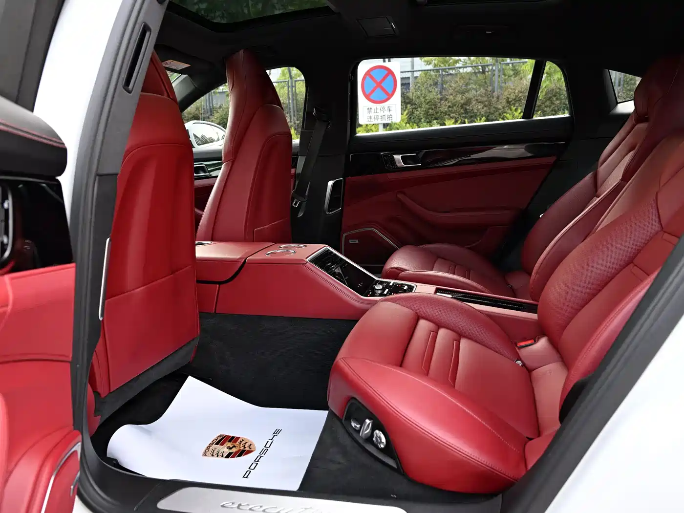 Porsche Panamera 2017 Panamera 4 Executive Long Wheelbase 3.0T фото 10