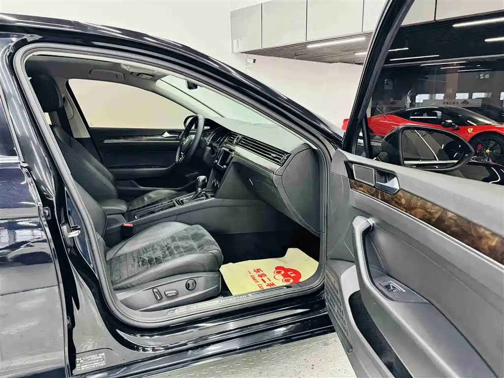 Volkswagen Magotan 2017 380TSI DSG Luxury фото 27