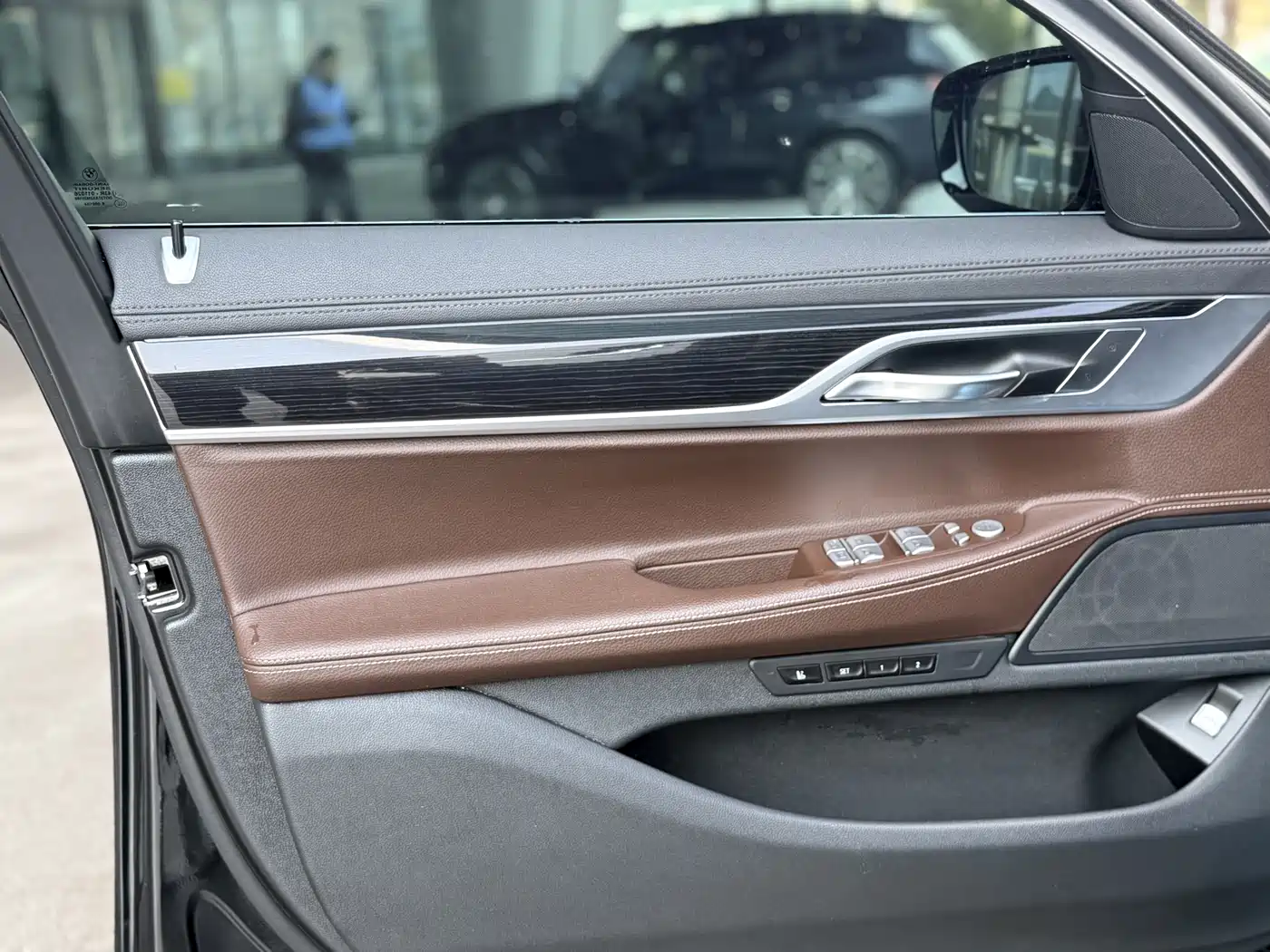 BMW 7 Series 2018 730Li Leading Type M Sport Package фото 20