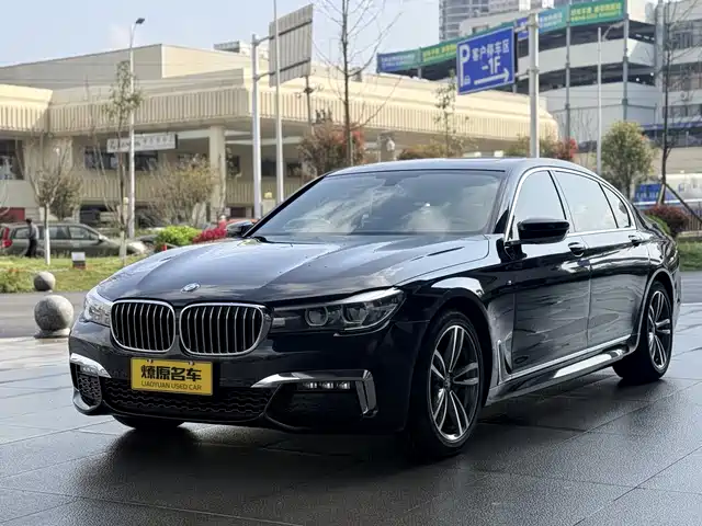 BMW 7 SERIES