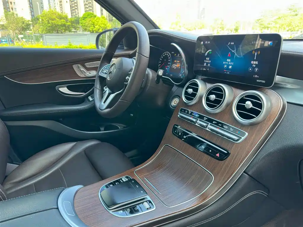 Mercedes-Benz GLC 2021 GLC 300 L 4MATIC Sporty фото 20