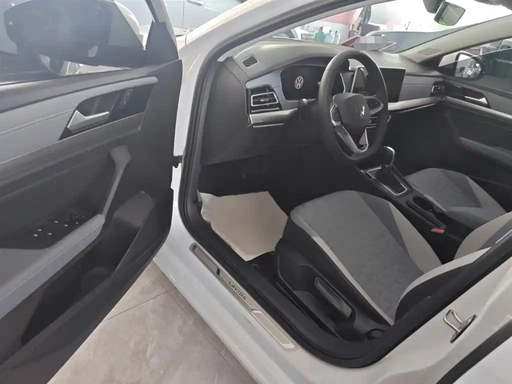 Volkswagen Lavida 2023 280TSI DSG Comfort Edition фото 13