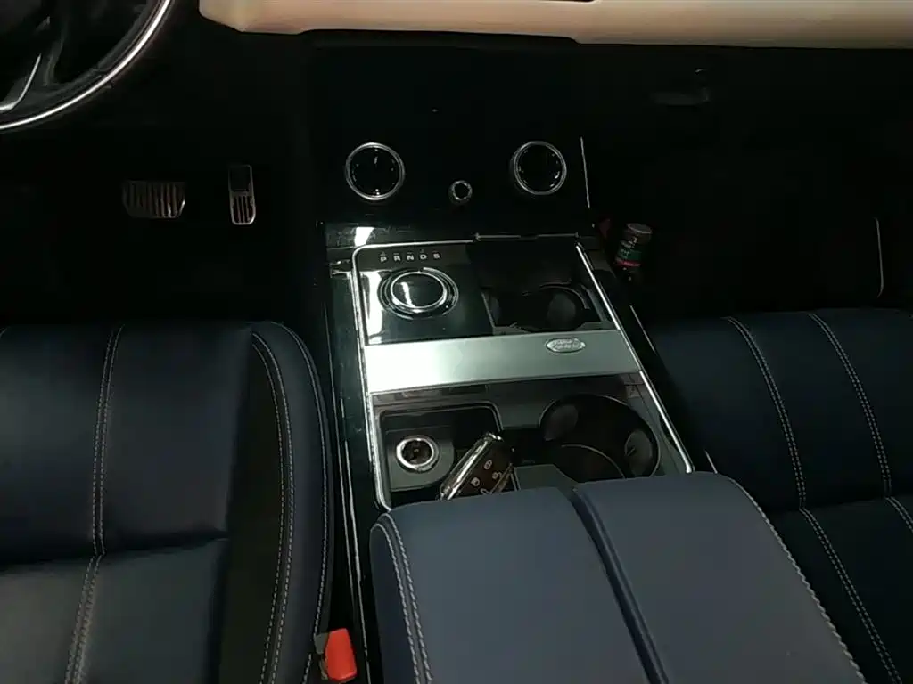 Land Rover Range Rover Velar 2018 P380 R-DYNAMIC SE фото 14